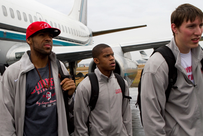 team deplanes