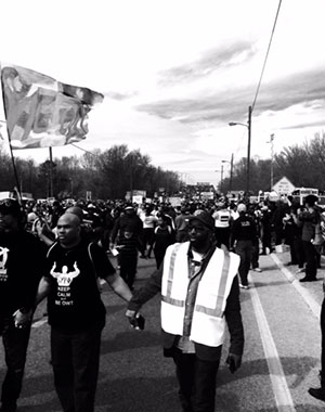 Marchers nearing bridge