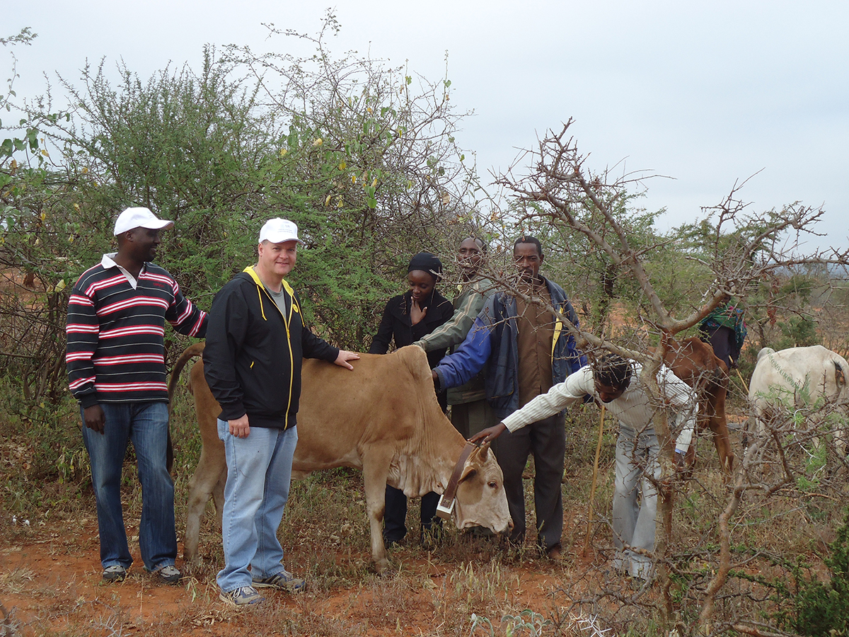 Mude, Dyson with pastoralists