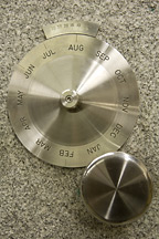 sundial's date dial