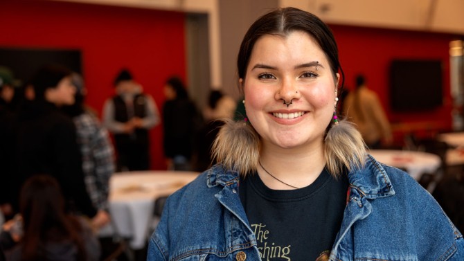  Taylor Heaton '24, of the Tlingit people of Southeast Alaska and events chair for the American Indian Science and Engineering Society, attends an outreach event for prospective Indigenous high school students on March 22.