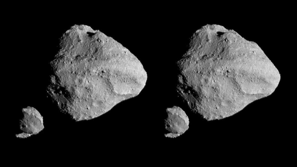 A pair of stereoscopic images of the asteroid Dinkinesh and Selam