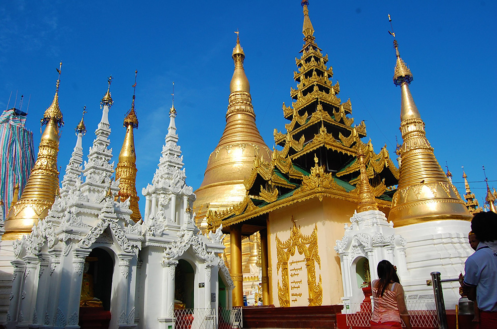 Shwedagon Pagoda in Yangon